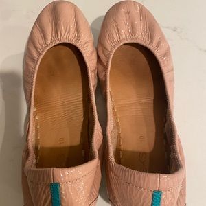 Blush Patent Tieks size 10